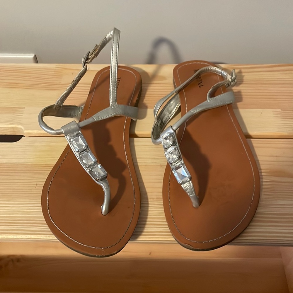Merona sandals size 8